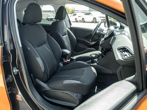 Хетчбэк Peugeot 208 2013 года, 799000 рублей, Краснодар