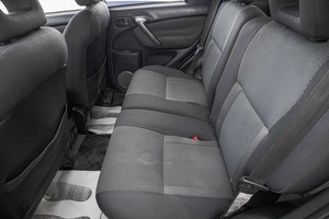 Внедорожник Toyota RAV4 2004 года, 789000 рублей, Барнаул