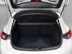 Хетчбэк Mazda Axela 2019 года, 1699000 рублей, Тюмень