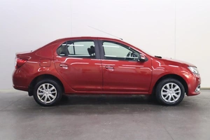 Седан Renault Logan 2015 года, 955000 рублей, Брянск