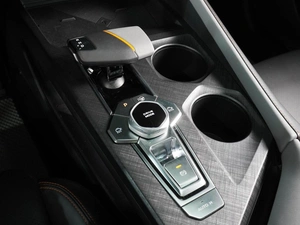 Лифтбек Changan UNI-V 2023 года, 2099000 рублей, Воронеж