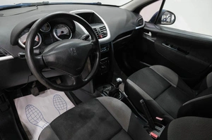Хетчбэк Peugeot 207 2008 года, 369000 рублей, Новокузнецк