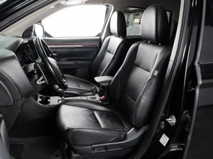 Внедорожник Mitsubishi Outlander 2015 года, 1900000 рублей, Тюмень