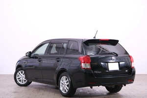 Универсал Toyota Corolla Fielder 2014 года, 1599000 рублей, Омск