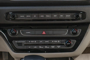 Минивэн Kia Carnival 2019 года, 2899000 рублей, Челябинск