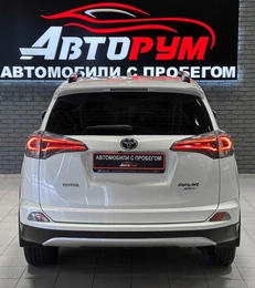 Внедорожник Toyota RAV4 2016 года, 2530000 рублей, Красноярск