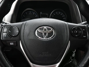 Внедорожник Toyota RAV4 2017 года, 2170000 рублей, Волгоград
