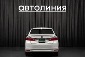 Седан Honda Grace 2014 года, 1000000 рублей, Красноярск
