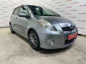 Хетчбэк Toyota Vitz 2006 года, 499000 рублей, Красноярск