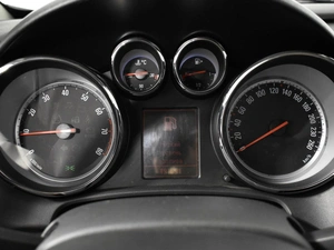 Хетчбэк Opel Astra 2011 года, 779900 рублей, Казань