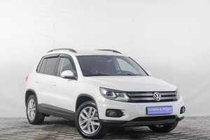 Внедорожник Volkswagen Tiguan 2011 года, 1339000 рублей, Кемерово