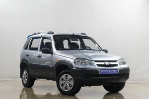 Внедорожник Chevrolet Niva 2010 года, 399000 рублей, Новокузнецк