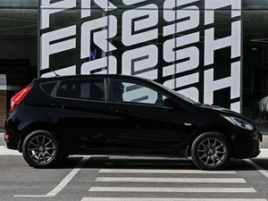 Хетчбэк Hyundai Solaris 2011 года, 809000 рублей, Волгоград