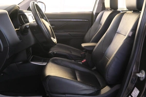 Внедорожник Mitsubishi Outlander 2017 года, 1999000 рублей, Омск