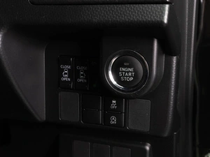 Хетчбэк Toyota Tank 2018 года, 1169000 рублей, Тюмень