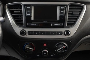 Седан Hyundai Solaris 2017 года, 1259000 рублей, Тюмень