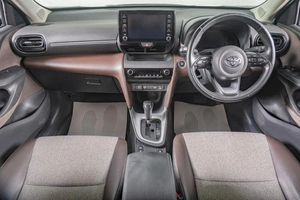 Внедорожник Toyota Yaris Cross 2021 года, 1849000 рублей, Томск