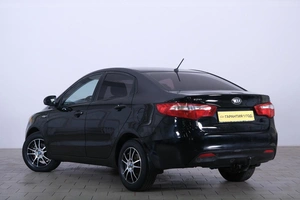 Седан Kia Rio 2013 года, 599000 рублей, Омск