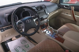 Внедорожник Toyota Highlander 2011 года, 1869000 рублей, Томск