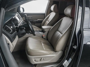 Минивэн Kia Carnival 2019 года, 3129000 рублей, Тюмень
