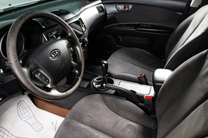 Седан Kia Magentis 2009 года, 649000 рублей, Сургут