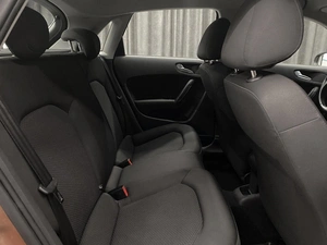 Хетчбэк Audi A1 2013 года, 1099000 рублей, Красноярск