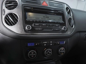 Внедорожник Volkswagen Tiguan 2009 года, 1280000 рублей, Ростов-на-Дону