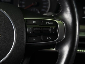 Седан Kia K5 2020 года, 2240000 рублей, Омск