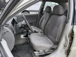 Седан Kia Rio 2000 года, 300000 рублей, Ростов-на-Дону