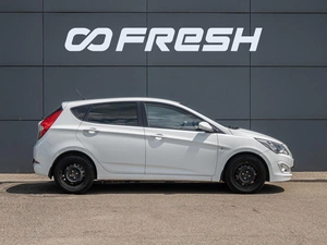 Хетчбэк Hyundai Solaris 2014 года, 800000 рублей, Краснодар