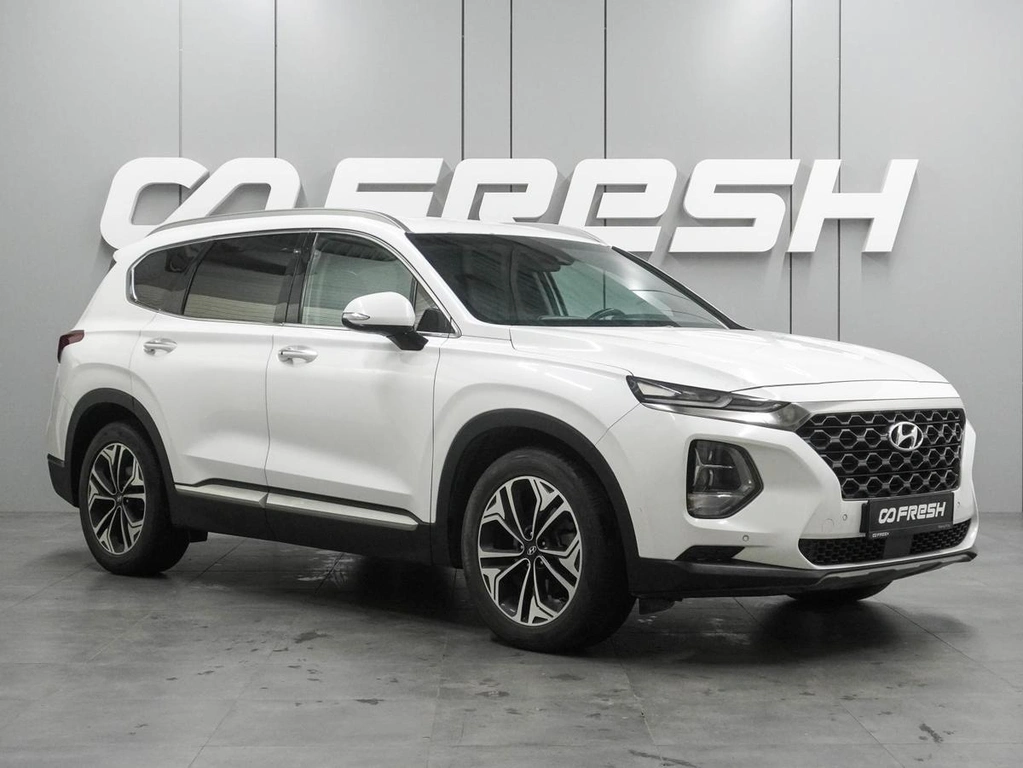Внедорожник Hyundai Santa Fe 2018 года, 3100000 рублей, Воронеж