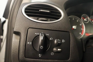 Седан Ford Focus 2007 года, 549000 рублей, Челябинск