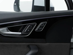 Внедорожник Audi Q7 2017 года, 3277077 рублей, Москва