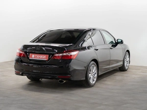 Седан Honda Accord 2017 года, 2170000 рублей, Красноярск