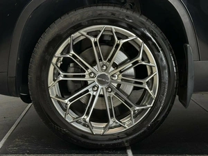 Внедорожник Volkswagen Tiguan 2012 года, 1390000 рублей, Красноярск