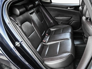 Лифтбек Kia Stinger 2018 года, 2624000 рублей, Кирилловка