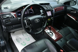 Седан Toyota Camry 2013 года, 1698000 рублей, Солонцы
