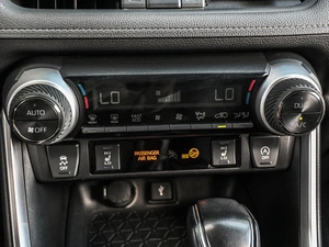 Внедорожник Toyota RAV4 2021 года, 3769000 рублей, Кирилловка