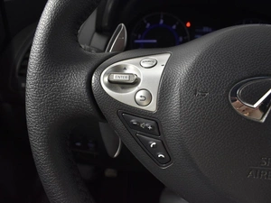 Внедорожник Infiniti QX70 2015 года, 1955900 рублей, Казань