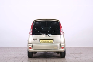 Минивэн Toyota Funcargo 2001 года, 489000 рублей, Омск