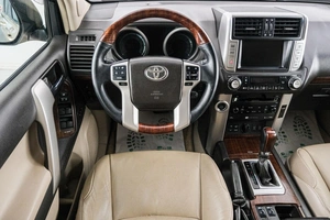 Внедорожник Toyota Land Cruiser Prado 2010 года, 3299000 рублей, Красноярск