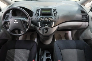Минивэн Mitsubishi Grandis 2008 года, 969000 рублей, Омск