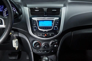 Седан Hyundai Solaris 2011 года, 799000 рублей, Красноярск