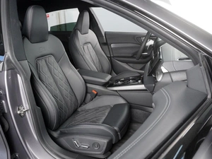 Седан Audi A5L 2025 года, 5760000 рублей, Красный Пахарь