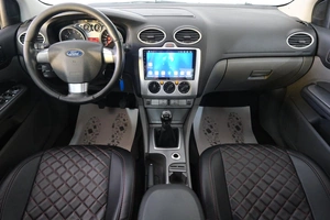 Седан Ford Focus 2011 года, 589000 рублей, Омск