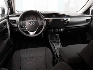 Седан Toyota Corolla 2014 года, 999000 рублей, Тюмень