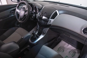 Седан Chevrolet Cruze 2012 года, 669000 рублей, Томск