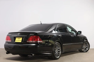 Седан Toyota Crown 2004 года, 1149000 рублей, Новосибирск