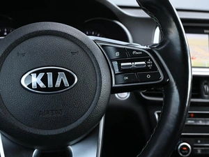 Седан Kia Optima 2019 года, 2189000 рублей, Кирилловка