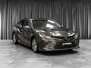 Седан Toyota Camry 2018 года, 2679000 рублей, Тюмень